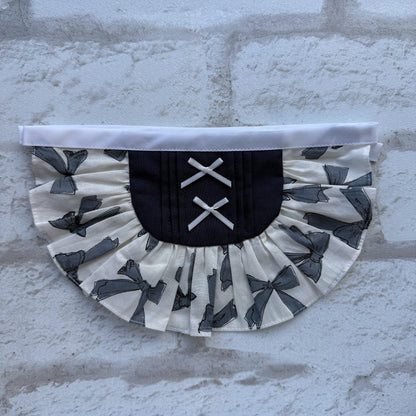 クラシカルリボンブラウス風ビブ